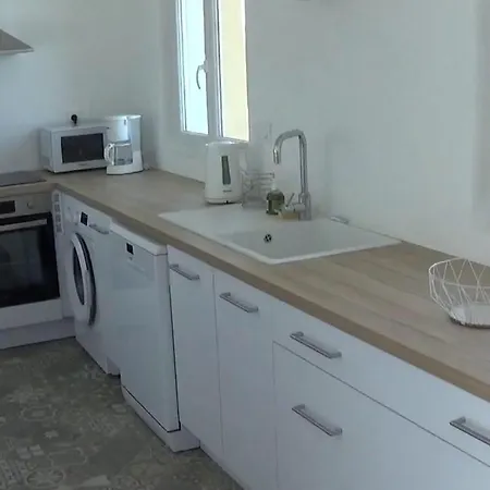 Maison Renovee Avec Vue Sur La Campagne, Terrasse Et Jardin A - Fr-1-489-478 * Coutansouze